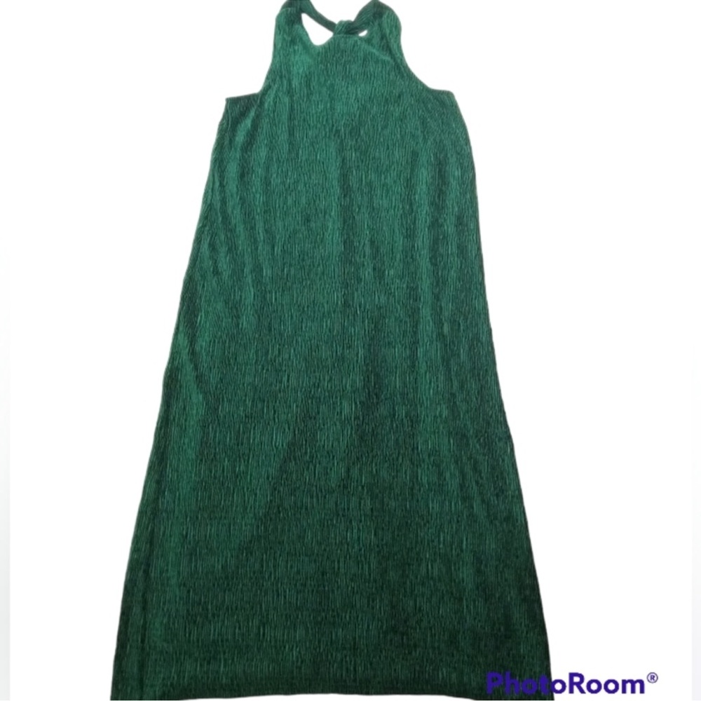 Maeve Adrienne Twist-Back Velvet Midi Dress in Green - Picture 2 of 8